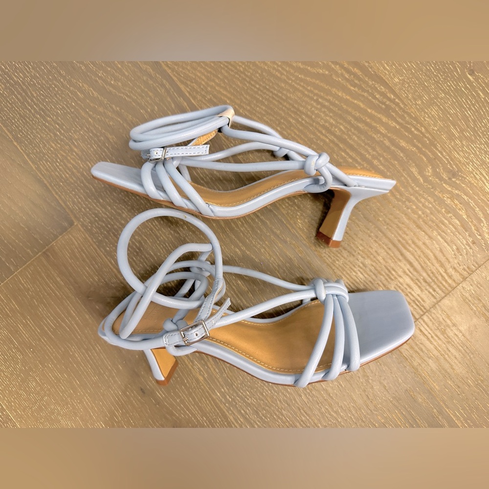 NWT | Nordstrom Brand: Campsite Blue Strappy Heel | 7.5